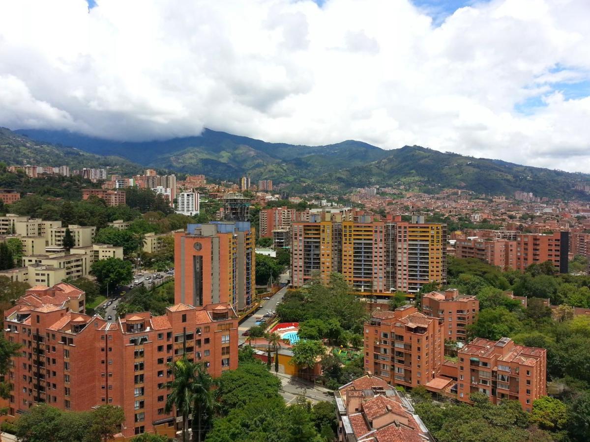 メデジンEdificio La Frontera Loftアパートメント エクステリア 写真