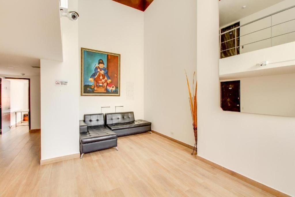 メデジンEdificio La Frontera Loftアパートメント エクステリア 写真